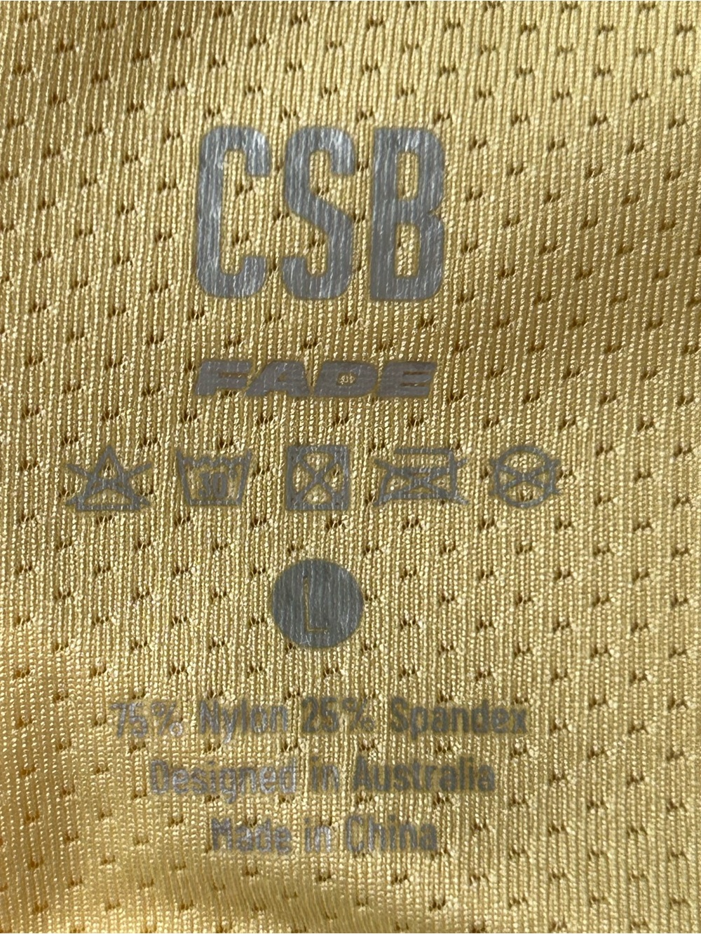 CSB Fade Ayla Crop in Buttercup. Women’s Large - Picture 7 of 7